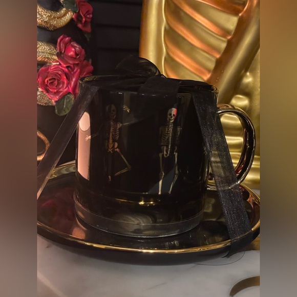 ELEGANCE NWOT Skeletons Cup And Saucer Set Black W/Gold Trim 🖤💛💀💛🖤 - Picture 7 of 8